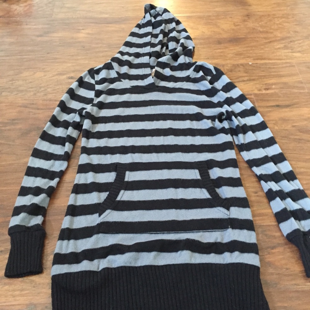 Striped heavy weight hooded shirt